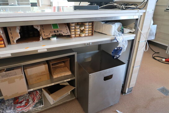 Disk med indhold (elektronik udstyr medfølger ikke)