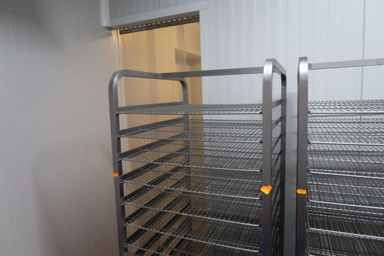 Stikvogn med indhold