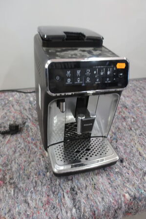 Kaffemaskine PHILIPS EP3246