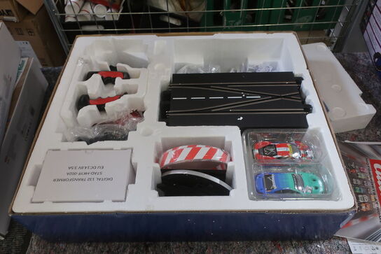 Racerbane CARRERA DIGITAL 132 7,3m skala 1:24