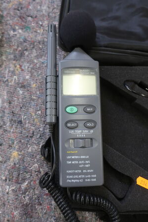 4-i-1 måler VELLEMAN DVM401 