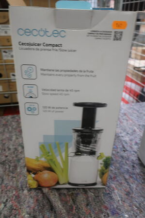 Juicer CECOTEC Cecojuicer Compact 04038