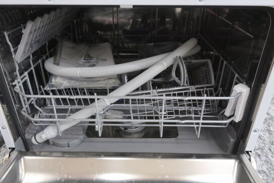 Opvaskemaskine BOSCH SE5P1B (bemærk skade)