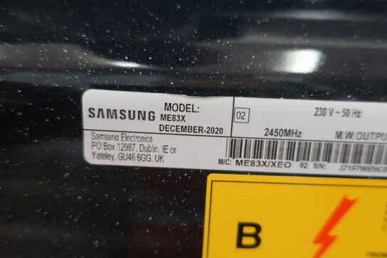 Mikrobølgeovn SAMSUNG ME83X