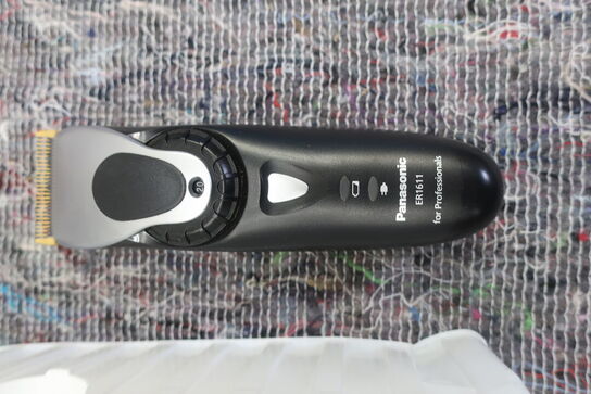 Hårtrimmer PANASONIC ER1611