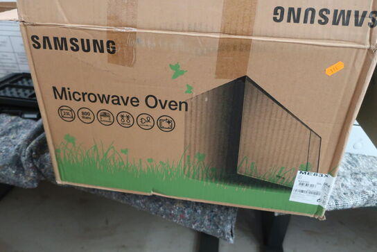 Mikrobølgeovn SAMSUNG ME83X