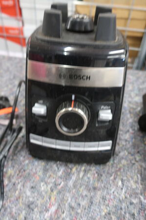 Blender BOSCH VITA BOOST MMBH6P6B/01