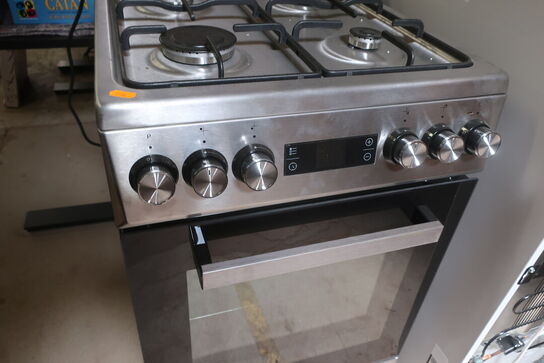 Komfur BEKO FSE52326DXD