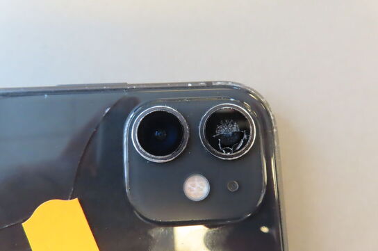 Smartphone APPLE IPHONE 11