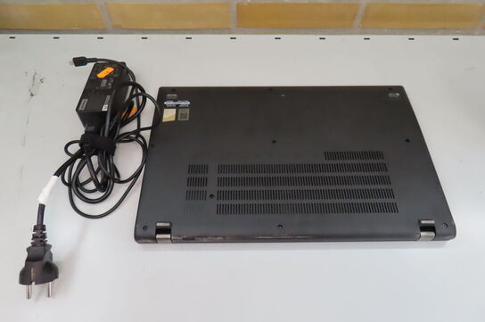 Bærbar computer LENOVO L15