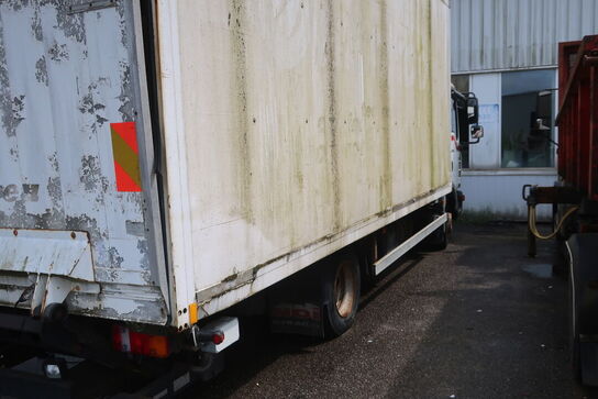 Lastbil MAN TGL 8.180