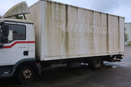 Lastbil MAN TGL 8.180