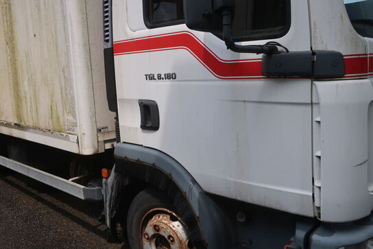Lastbil MAN TGL 8.180