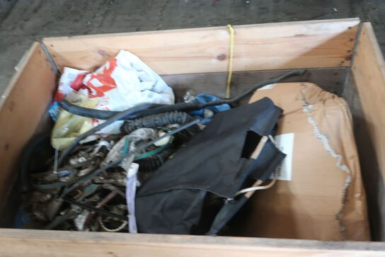 Paller m. div. indhold (se billeder)