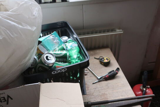 Møbler, værktøj m.v. (se billeder)