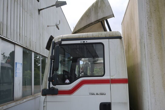 Lastbil MAN TGL 8.180