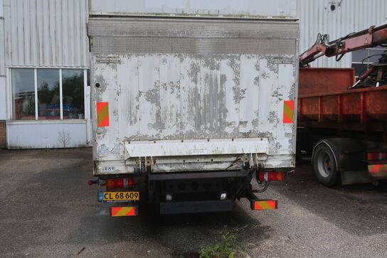 Lastbil MAN TGL 8.180