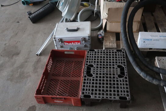 Div. værktøj, artikler m.v.