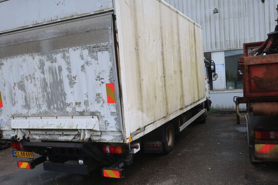 Lastbil MAN TGL 8.180