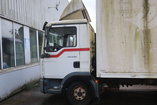 Lastbil MAN TGL 8.180