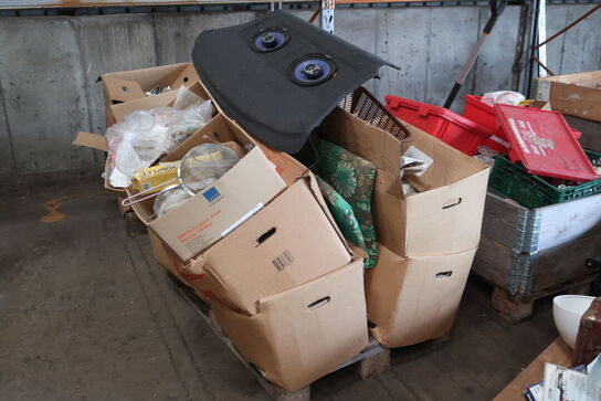 Paller m. div. indhold (se billeder)