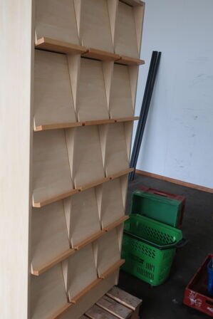 Div. møbler m.v. (se billeder)