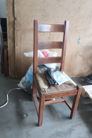 Møbler, værktøj m.v. (se billeder)