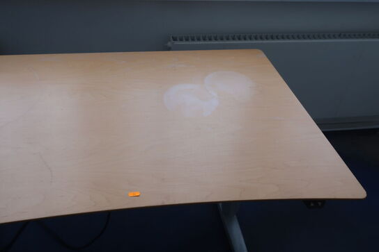 4 stole, el/hævesænkebord m.v.