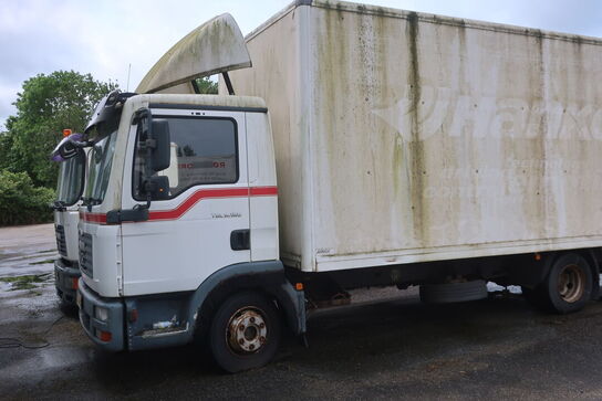 Lastbil MAN TGL 8.180