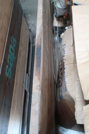 Paller m. div. indhold (se billeder)