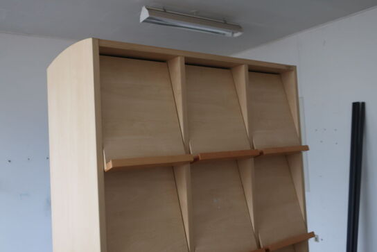 Div. møbler m.v. (se billeder)