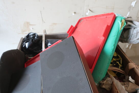 Paller m. div. indhold, dæk, vægtkontrol m.v. (se billeder)