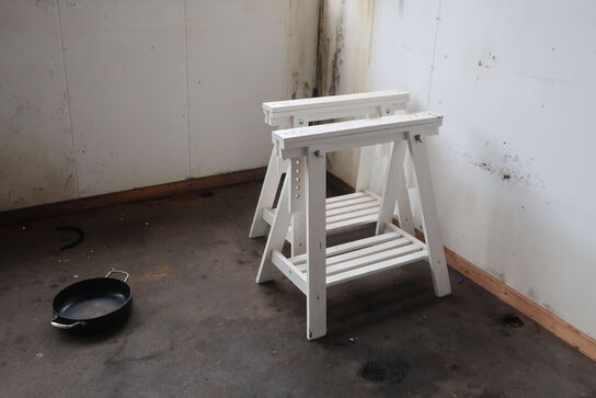 Div. møbler m.v. (se billeder)