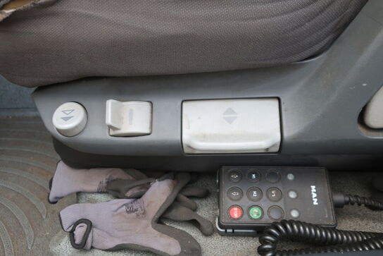 Lastbil MAN TGL 8.180