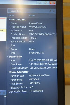 Bærbar computer LENOVO T14