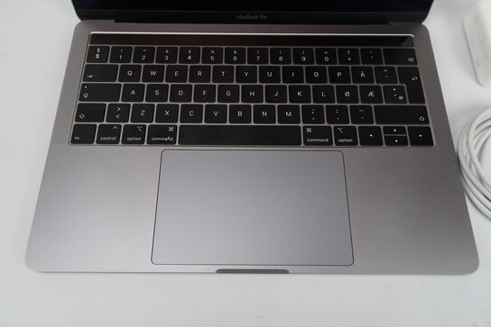 Apple MacBook Pro 13" IPS i5-8259