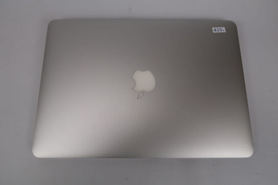 4 x MacBook - delvis / hel defekt - se bekrivelse af hver