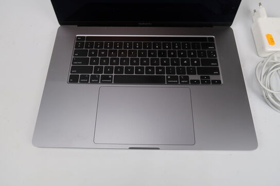 Apple MacBook Pro 16" IPS i7-9750
