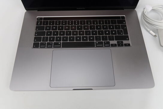 Apple MacBook Pro 16" IPS i7-9750