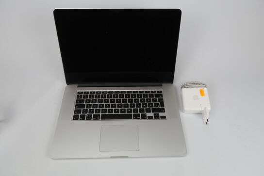 Apple MacBook Pro 15,4" i7
