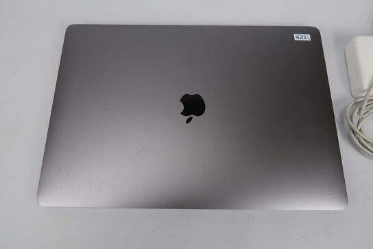 Apple MacBook Pro 15,4" IPS i9-9880HQ