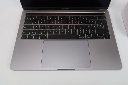 Apple MacBook Pro 13" IPS i7-8559