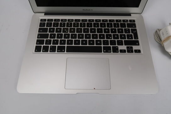 Apple MacBook Air 13" i5