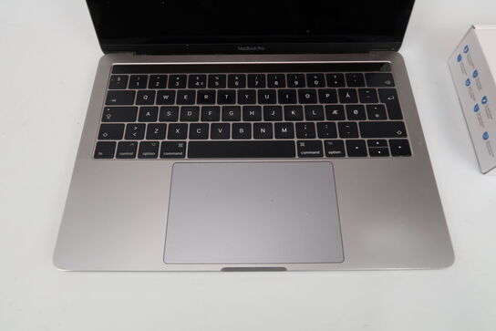 Apple MacBook Pro 13" IPS I5-7267U