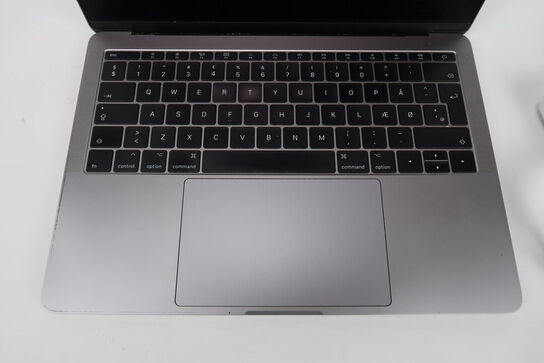 Apple MacBook Pro 13" Retina i7-7660