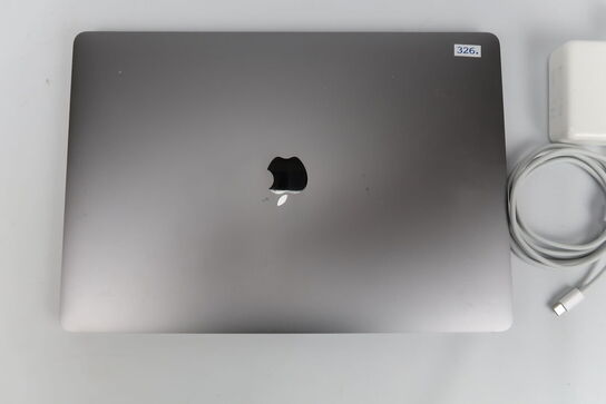 Apple MacBook Pro 15,4" IPS i7-8750H