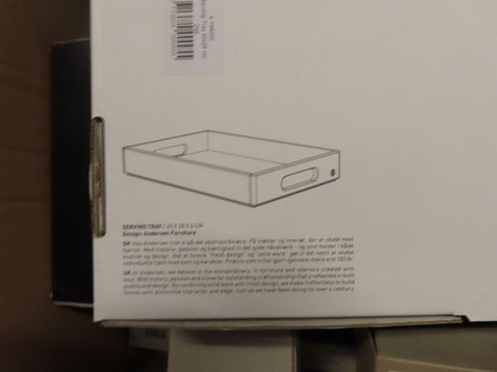 2 kasser med indhold