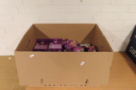 Kasse med diverse LED pærer PHILIPS 