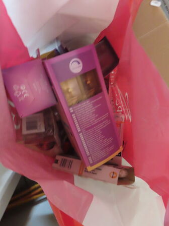 Kasse med diverse LED pærer PHILIPS 