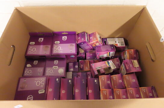 Kasse med diverse LED pærer PHILIPS 